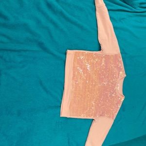 This is a Sweater that was never worn, didn’t like it that’s much for myself.